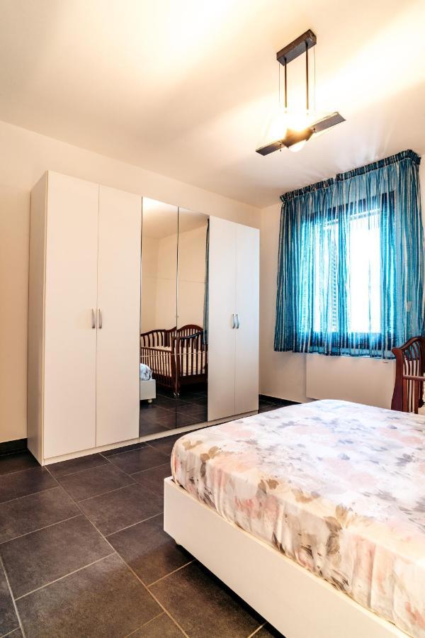 La Senyera Apartment *
